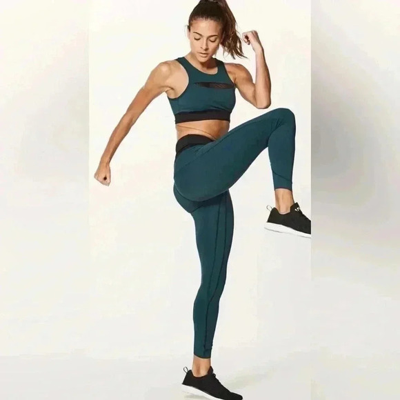 Lululemon Run The Day 7/8 Tight (25") Size 6 
Submarine /  Black - Picture 5 of 13